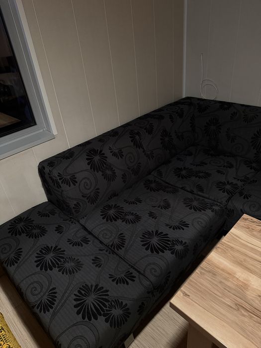 Черен диван само за 300€