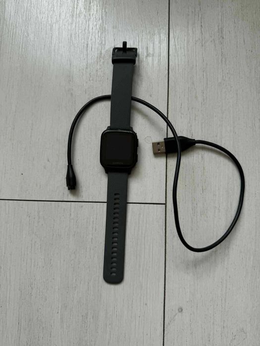 Garmin Venu Sq- смарт часовник