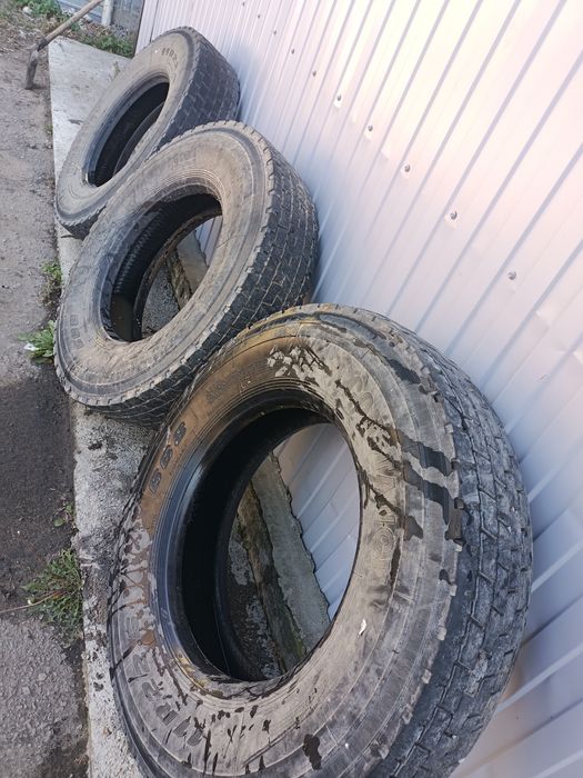 Хорошие калёса для грузовы11R22.5