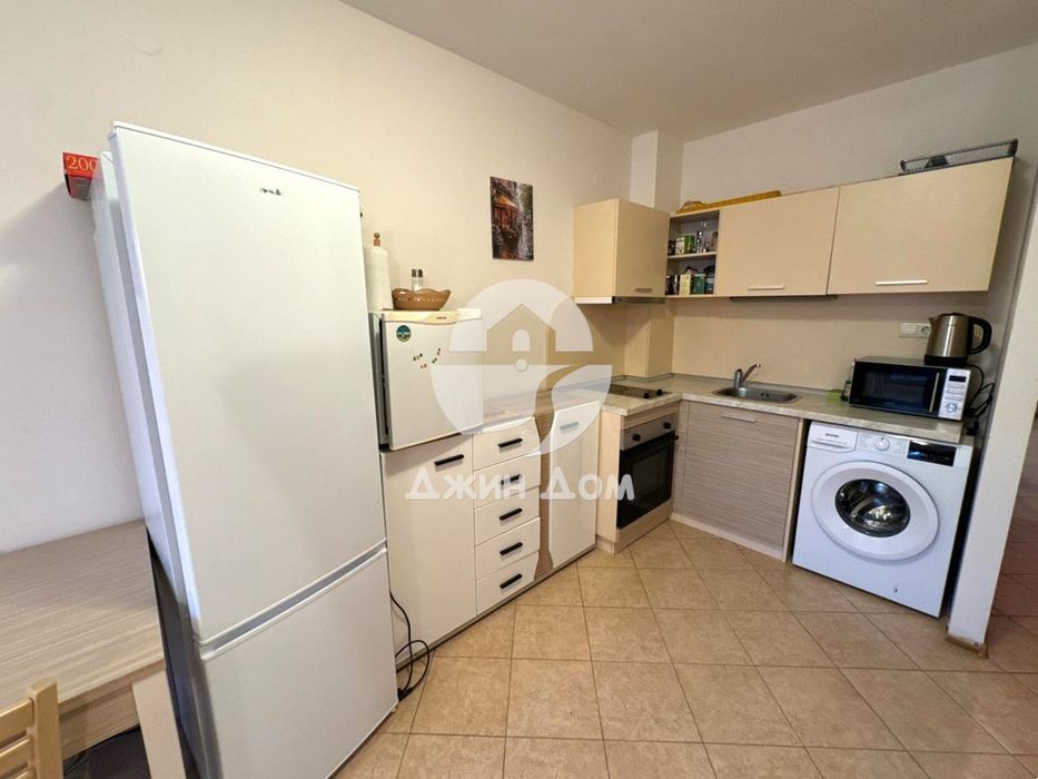 Продава се Двустаен апартамент в к.к. Слънчев бряг - 60 кв.м за 765 €/кв.м - Снимка #2
