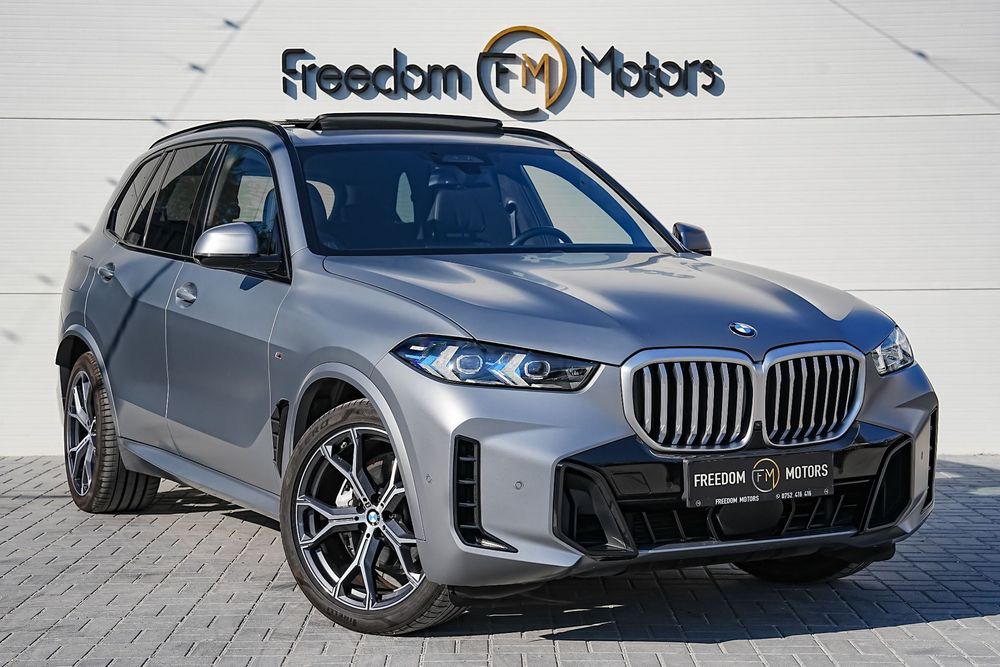 BMW X5 Softclose,Gri Mat, Camera 360, Keyless, Garantie BMW 12 luni