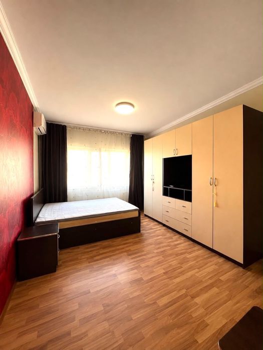 Apartament cu o cameră de vânzare Rogerius