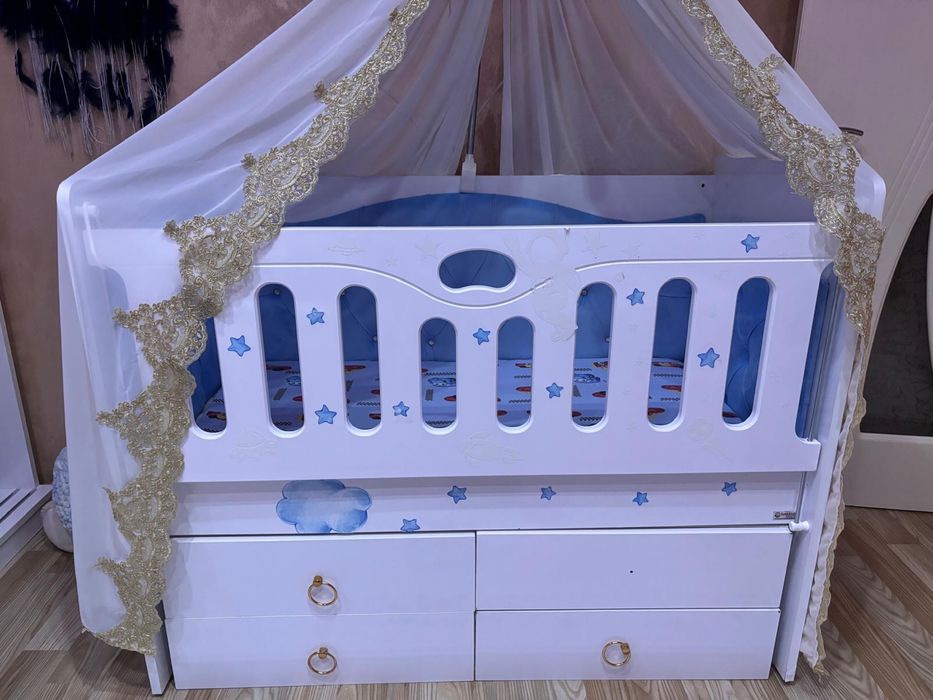 Бебешко.     легло