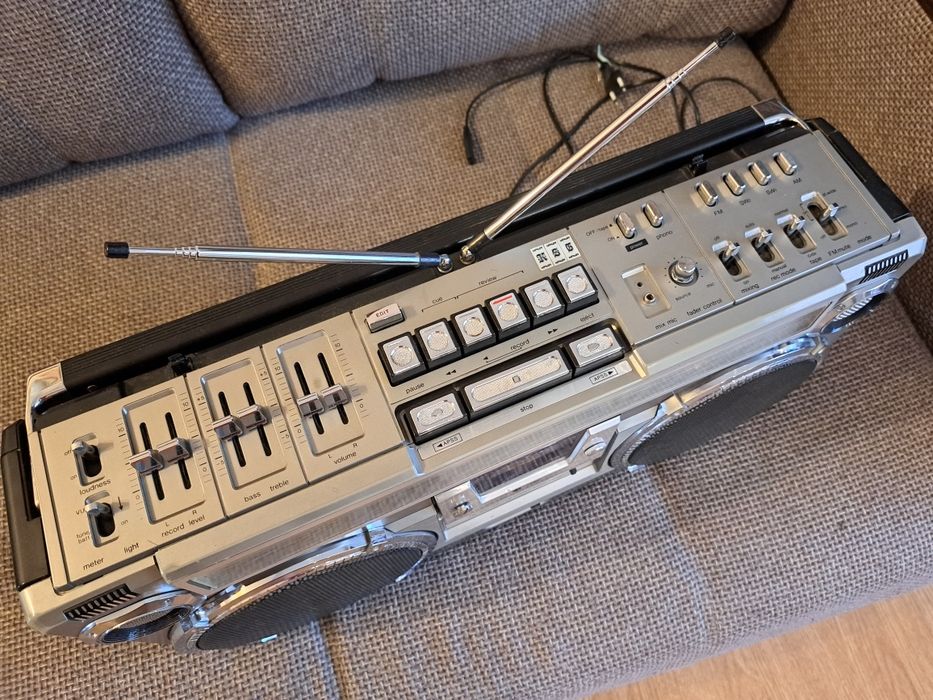 Магнитола SHARP GF-9292