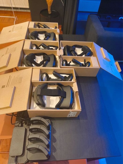 4x Casti VR HTC VIVE Focus Vision (Commercial Edition)