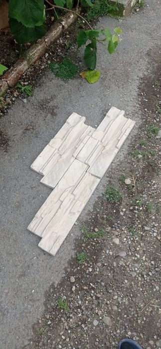 Pavaj și altele la comanda