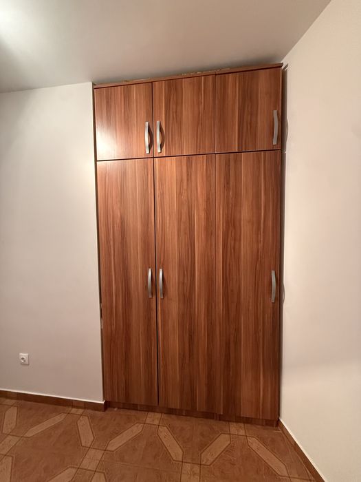 Dulap pentru  haine