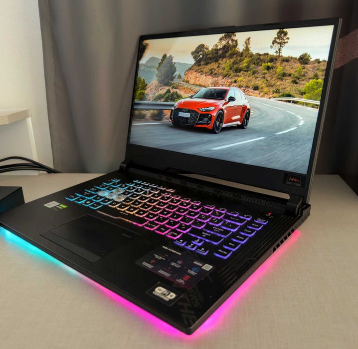 Laptop Asus Rog G512L