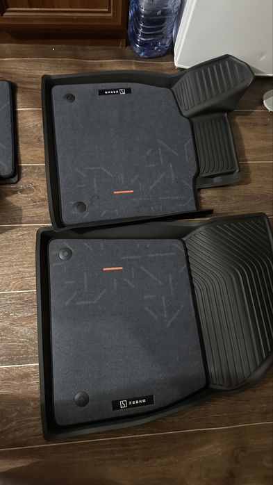 Оригинальные полики Zeekr 001