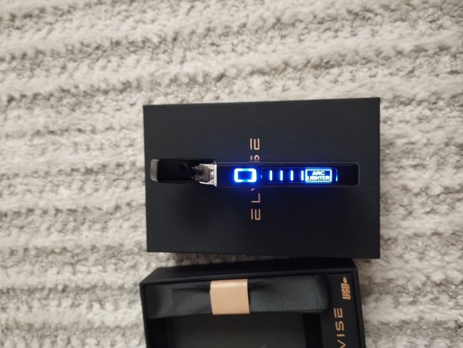 Зажигалка elvise