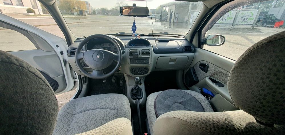 Renault Symbol 1.4 benzină – 75 CP, An 2006 – Stare foarte bună