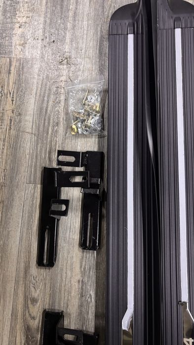 Парог Подношка RAV 4