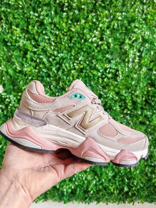 Дамски маратонки New Balance 80 лв