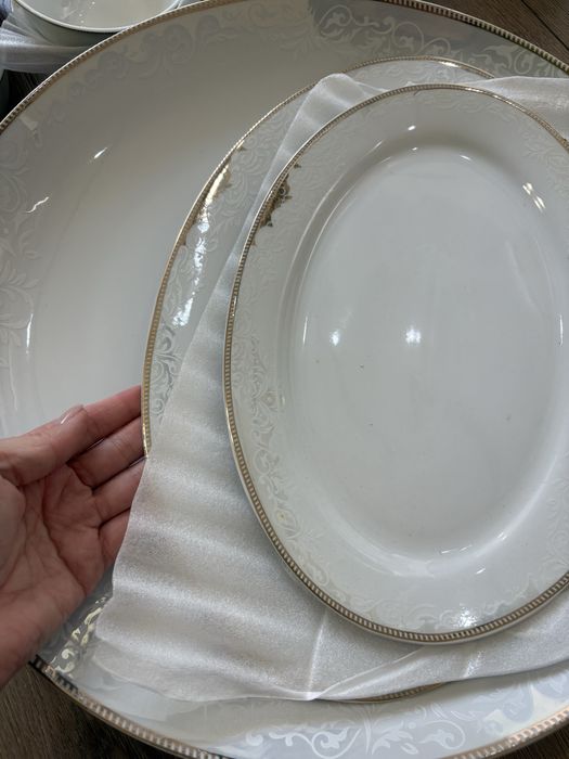 Срочно продам столовый сервиз