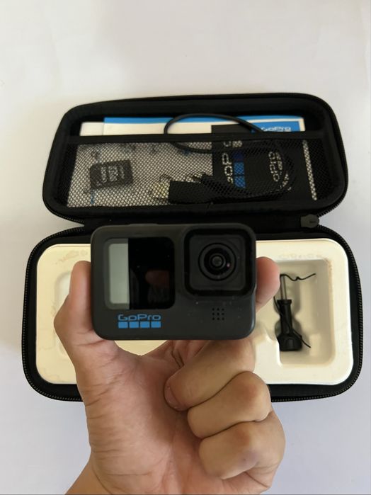 GoPro Hero 10 Black в полном комплекте с кейсом