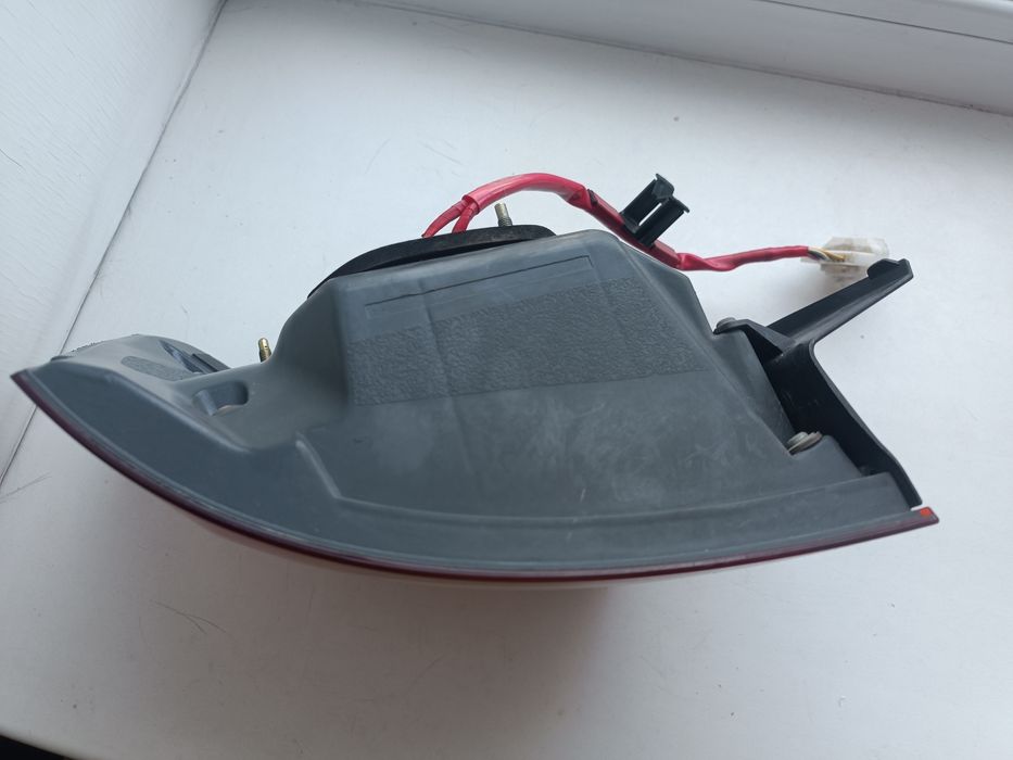 Задние фонари Lexus