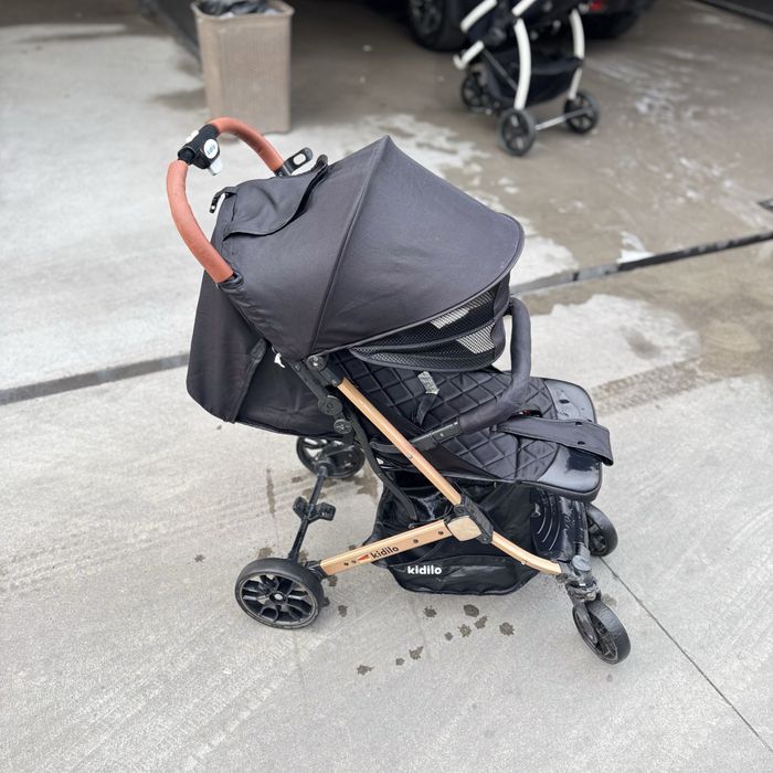 Коляска прогулочная