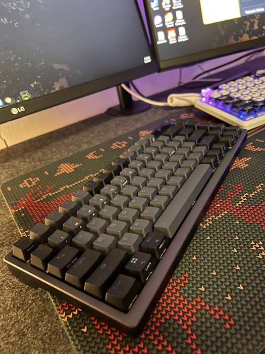 Vând tastatură gaming Asus ROG Azoth
