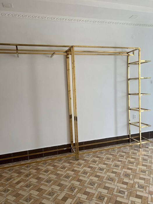 Продаётся вешалки для магазина одежды