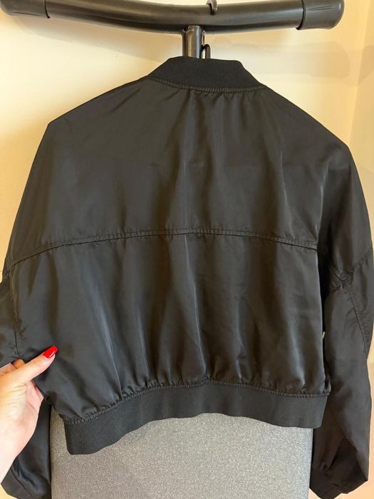 Женско късо бомбър яке ZARA