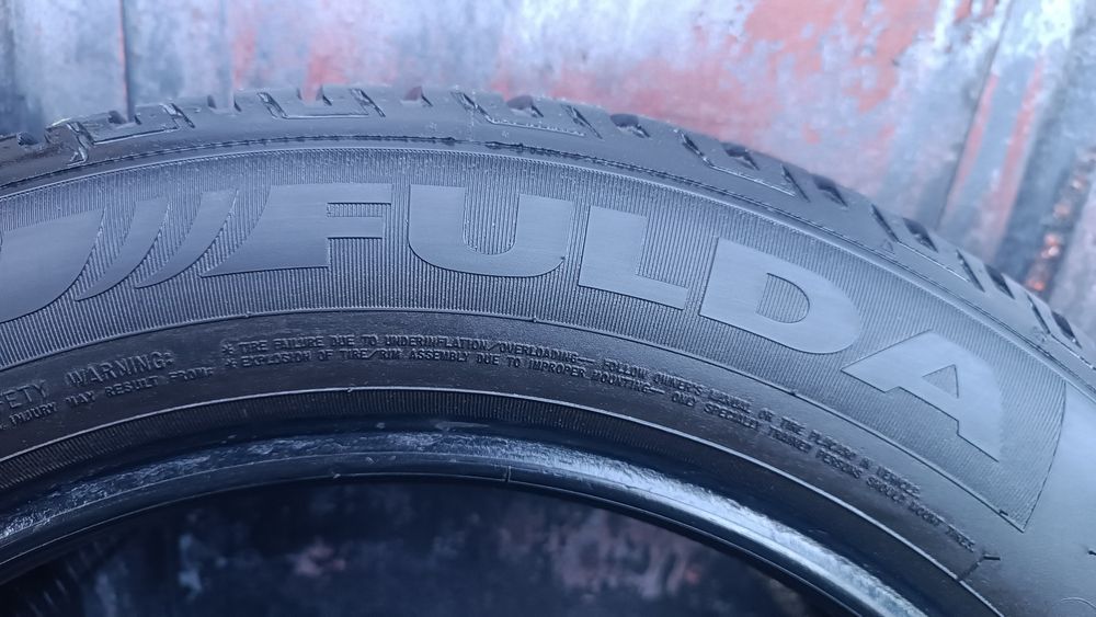 225/55/17 Fulda .