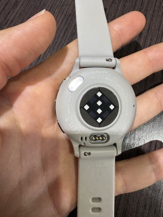 Garmin Venu 3S Smartwatch