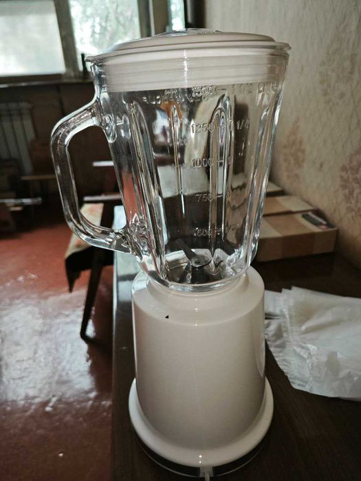 Продаю блендеры VITEK VT-8525 и VITEK VT-8516, соковыжималку Philips.