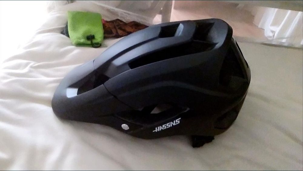 Шлем фуллфэйс со съемным подбородком HASSNS