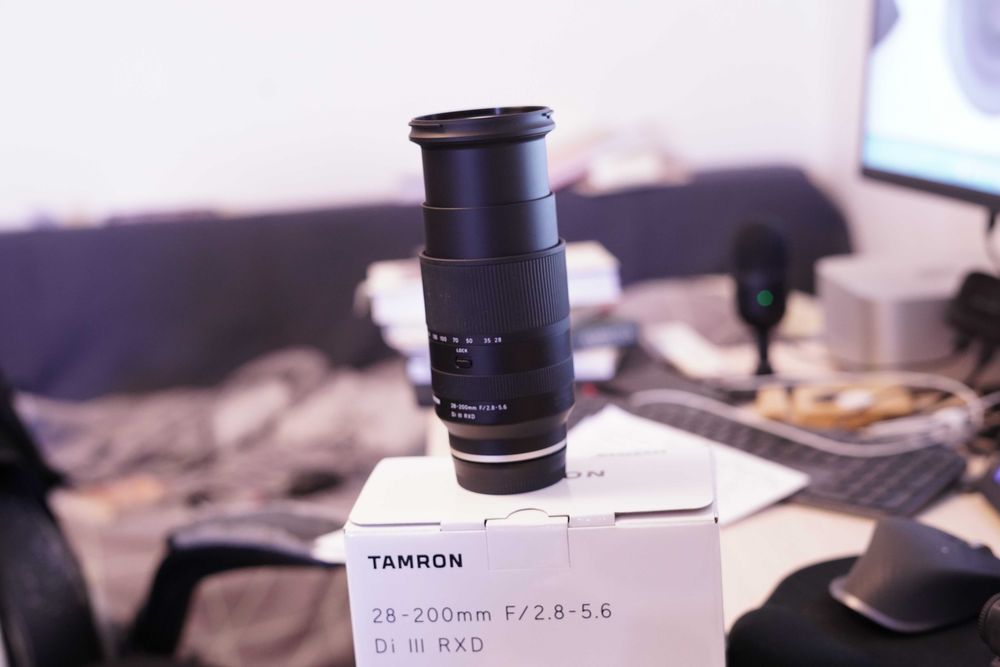 Tamron 28-200mm F2.8-5.6 RXD III Montura Sony. Ca nou, 600 de cadre!