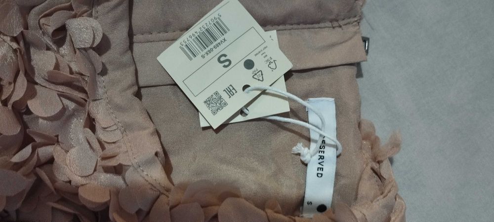 Рокля Reserved с етикет