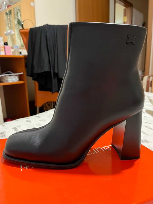 Кожени боти Laura Biagiotti като нови