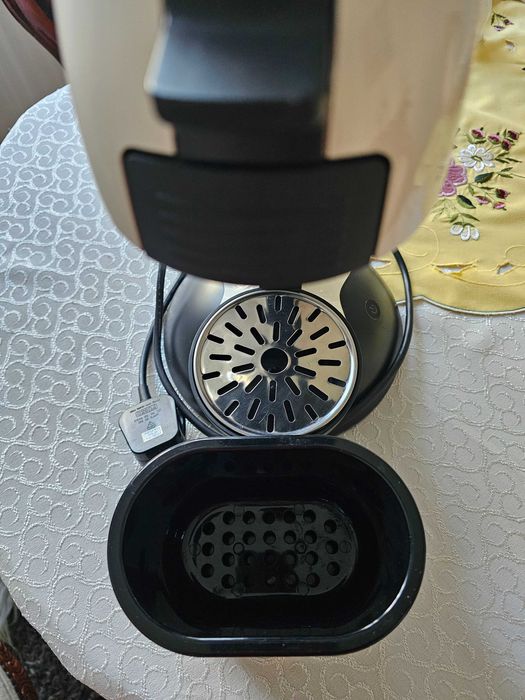 Кафе машина Nescafe Dolce Gusto