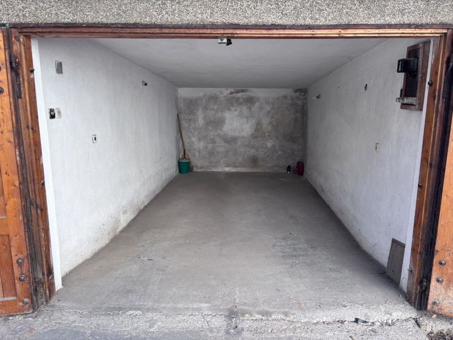 Дава се под наем Гараж / Паркомясто в Севлиево - 1 кв.м за 40.8 € - Снимка #2