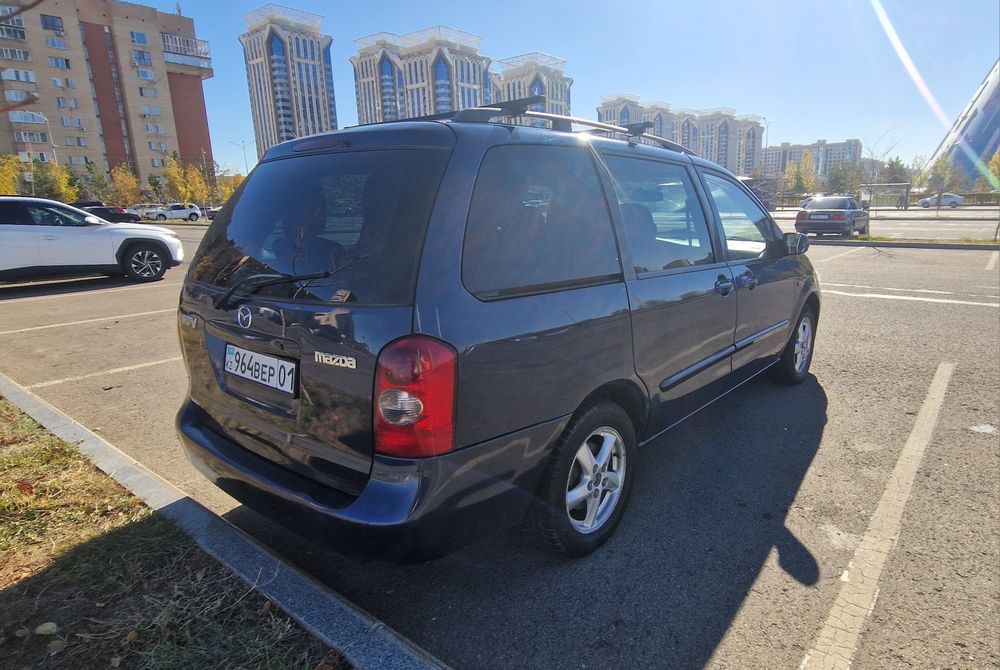 Mazda MPV 2002г.в.
