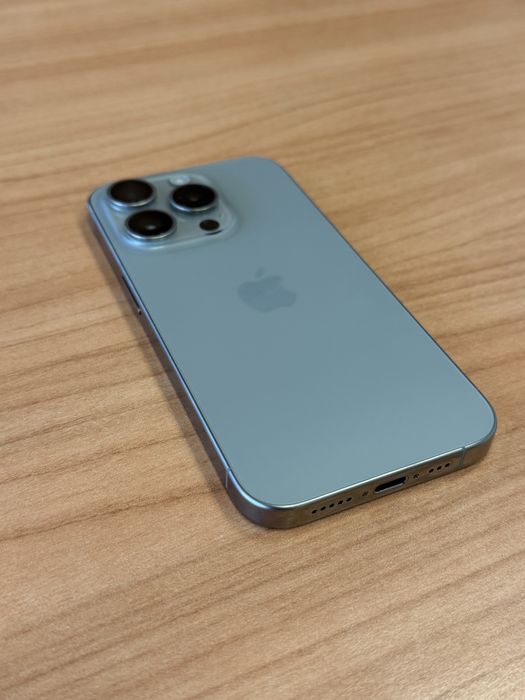 Iphone 15 Pro - impecabil