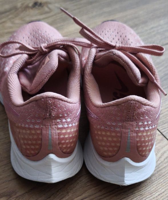 Nike дамски маратонки 37,5