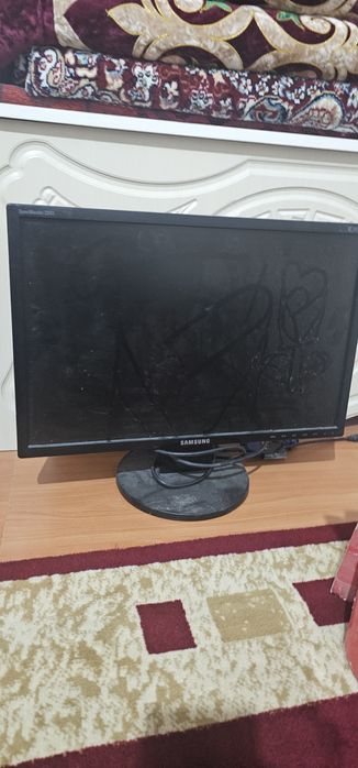 Монитор обычный 19