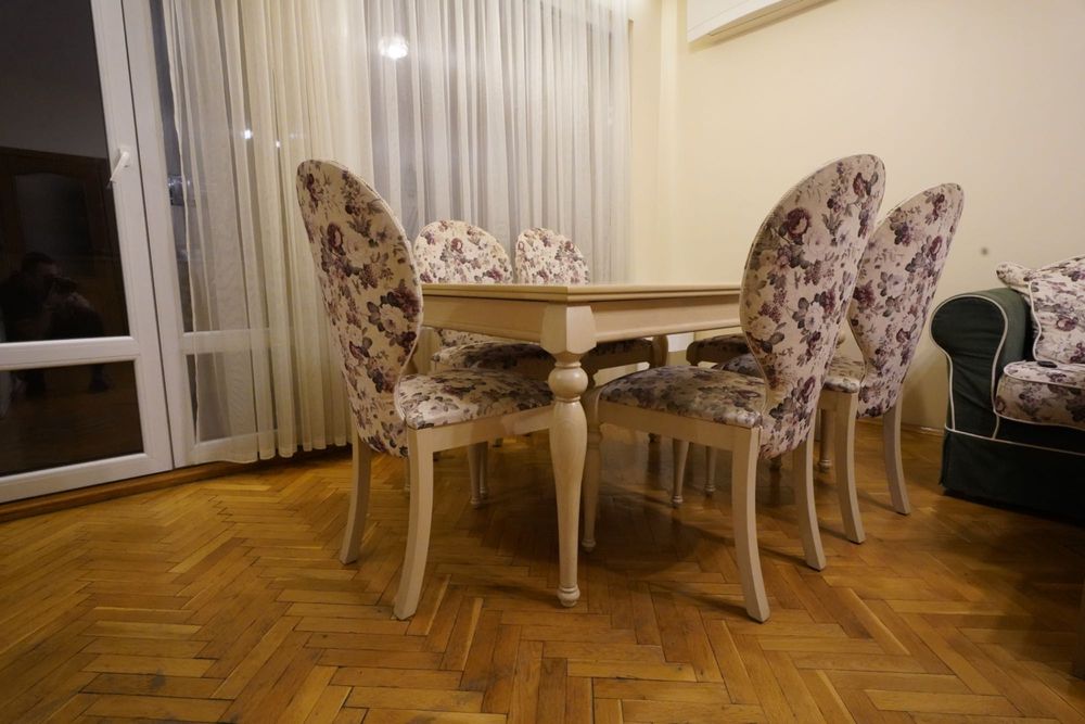 Маса масив и 6 стола