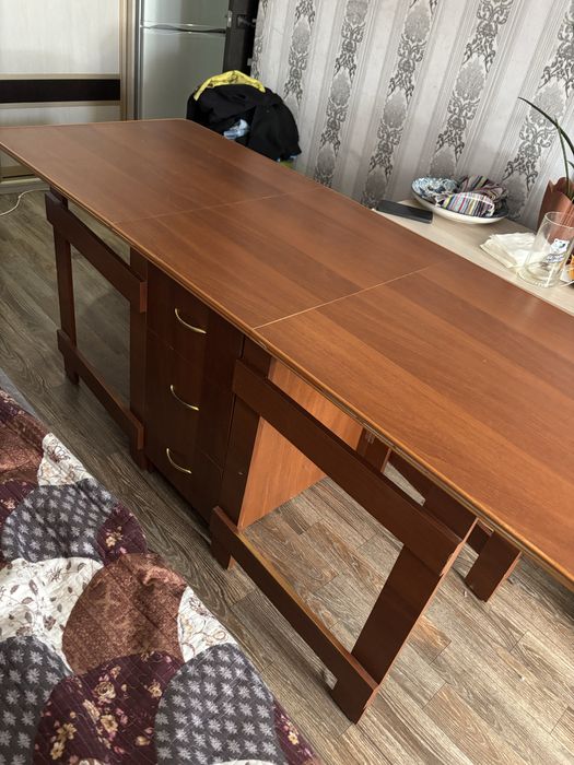 Письменный стол