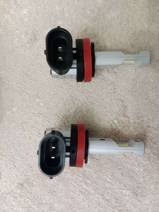 LED лампочка на авто