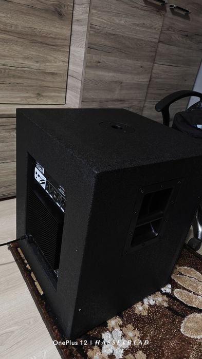 Subwoofer activ.
