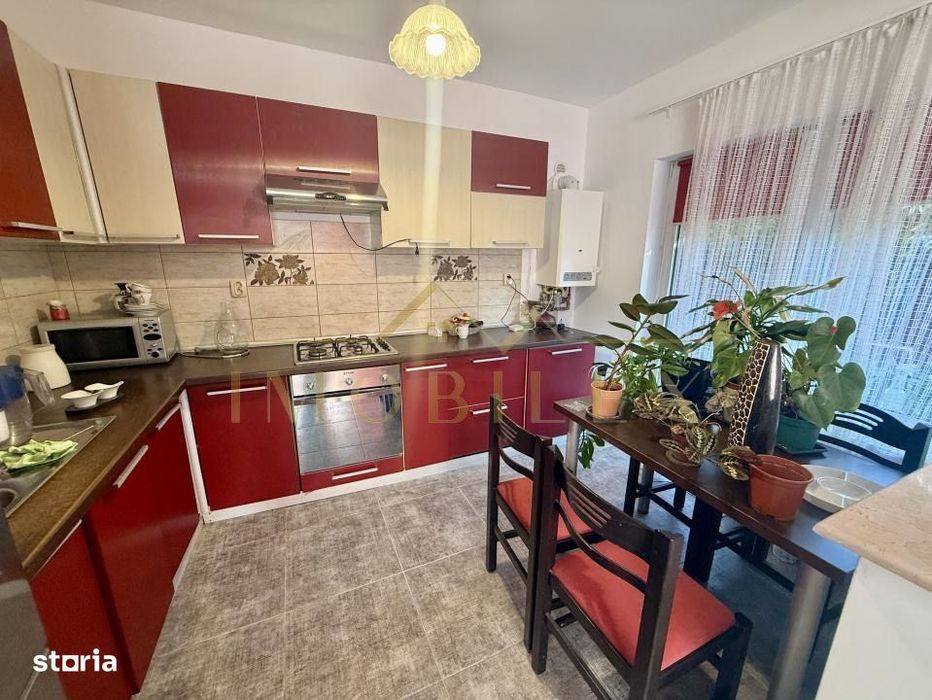 Casa tip duplex 4 camere de inchiriat, gradina, zona Subcetate