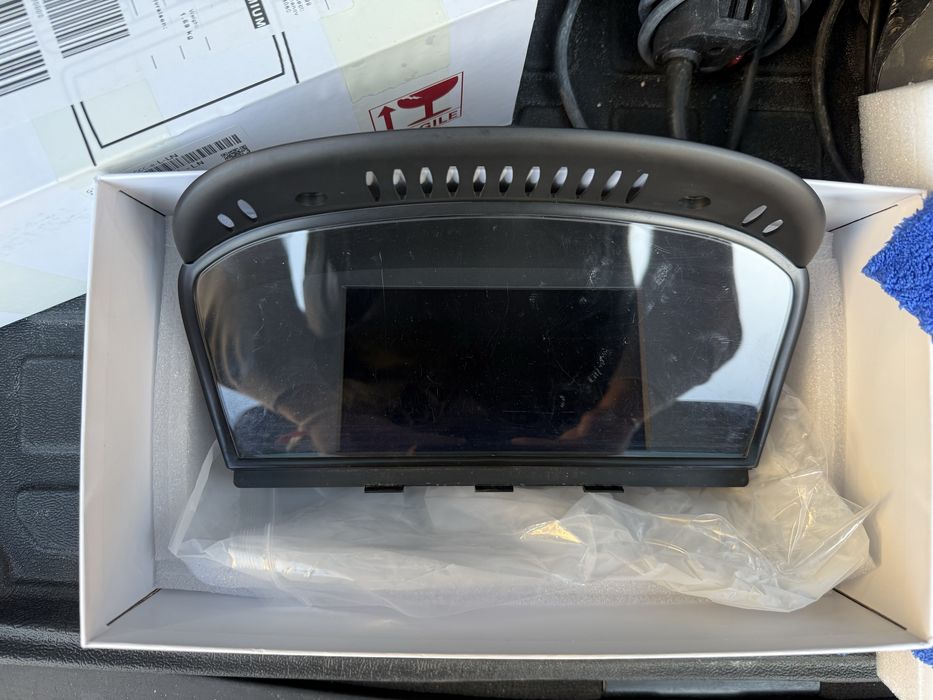 Дисплей от idrive бмв е60