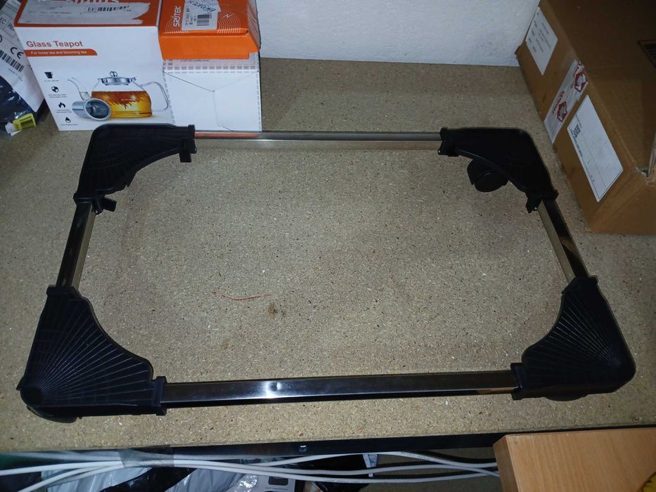 Stand ajustabil pe roti pentru unitate PC, 39-54 cm