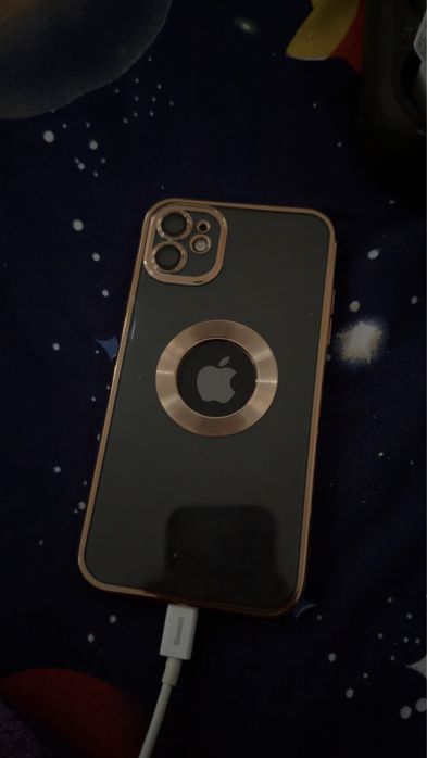 Vand Iphone 11 stare buna
