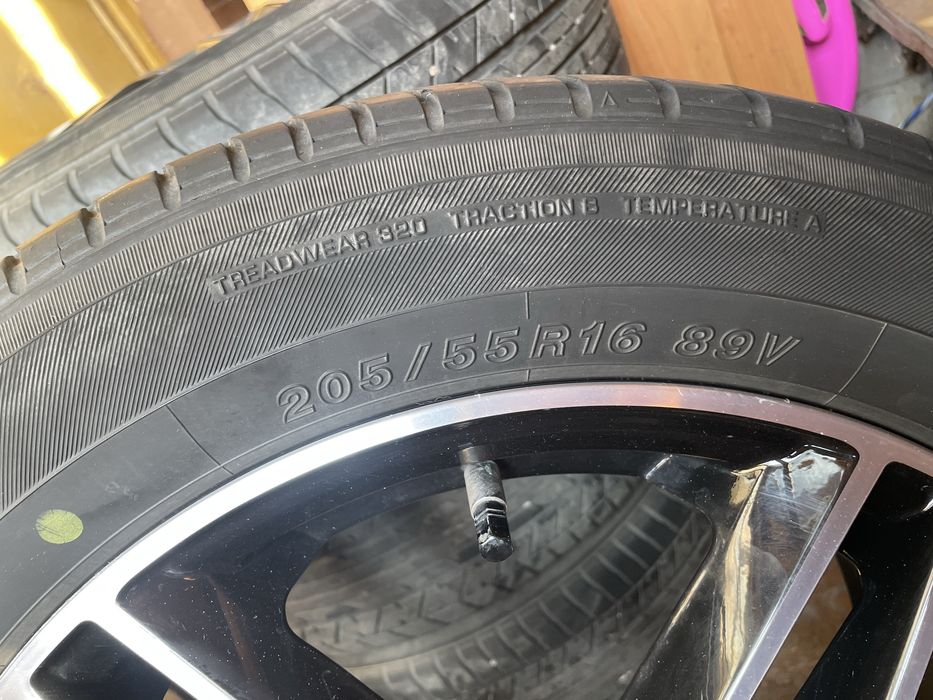 Продам диски  с резиной