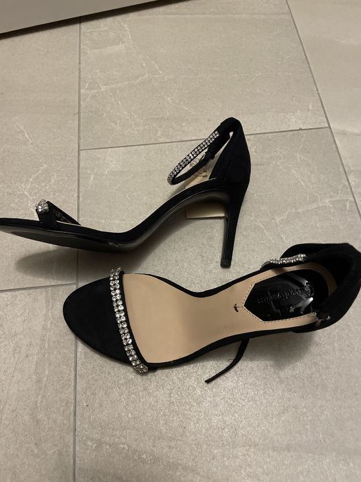 Cvand sandale Stradivarius noi