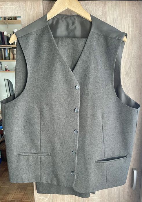 Costum barbatesc, gri, marime 58