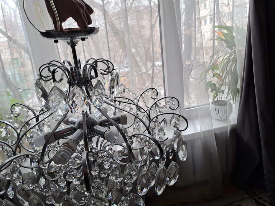 Роскошная стеклянная люстра