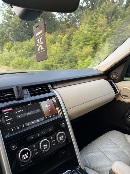 LAND ROVER Discovery 2018 — imagine 2